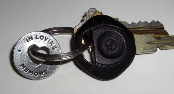 Heart memorial ring can be put on a keychain