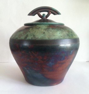 Raku Urn Curved Lid